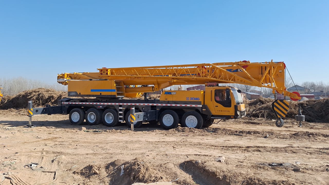 Mobile Crane 11